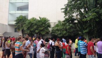 Aerolíneas trasladarán sin costo a varados en Acapulco