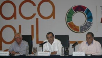 Instalan en Acapulco comité para Tianguis Turístico 2015
