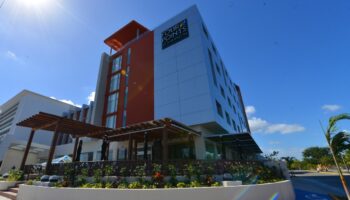 Abre sus puertas hotel de Sheraton en Cancún