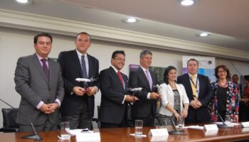 Nuevo vuelo de Aeroméxico afianzará lazos comerciales con Colombia