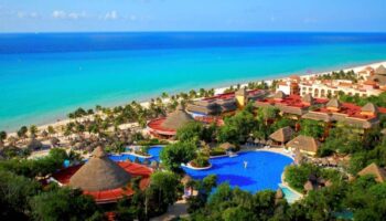 Remodela Iberostar sus hoteles en Playa del Carmen
