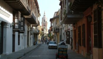 Crece conectividad entre México y Colombia