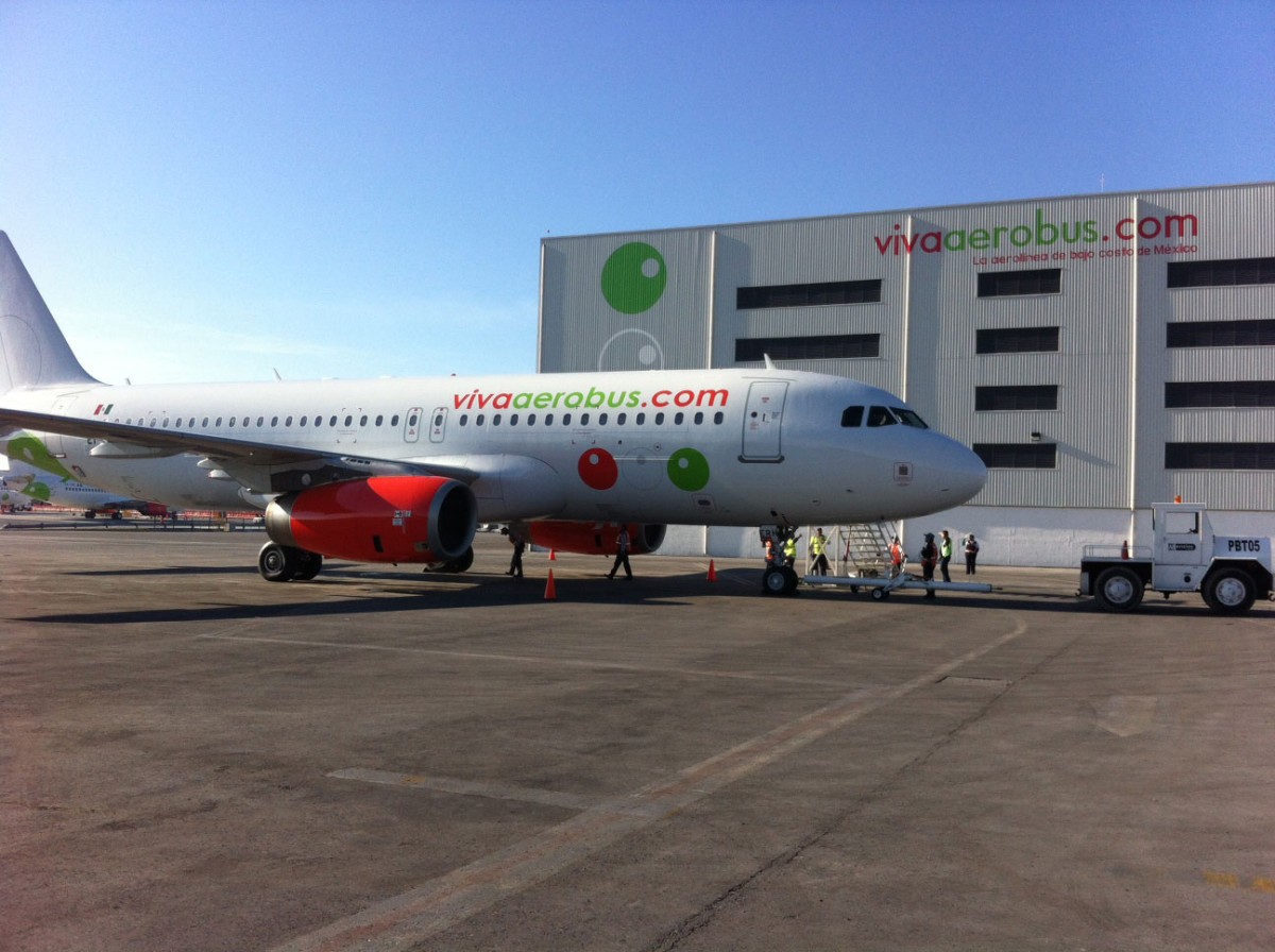 Grupo IAMSA propietaria al 100% de VivaAerobus