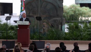 Destaca Sexto Informe de Gobierno cifra récord en turistas