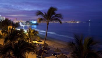 Inicia Volaris operaciones a Mazatlán