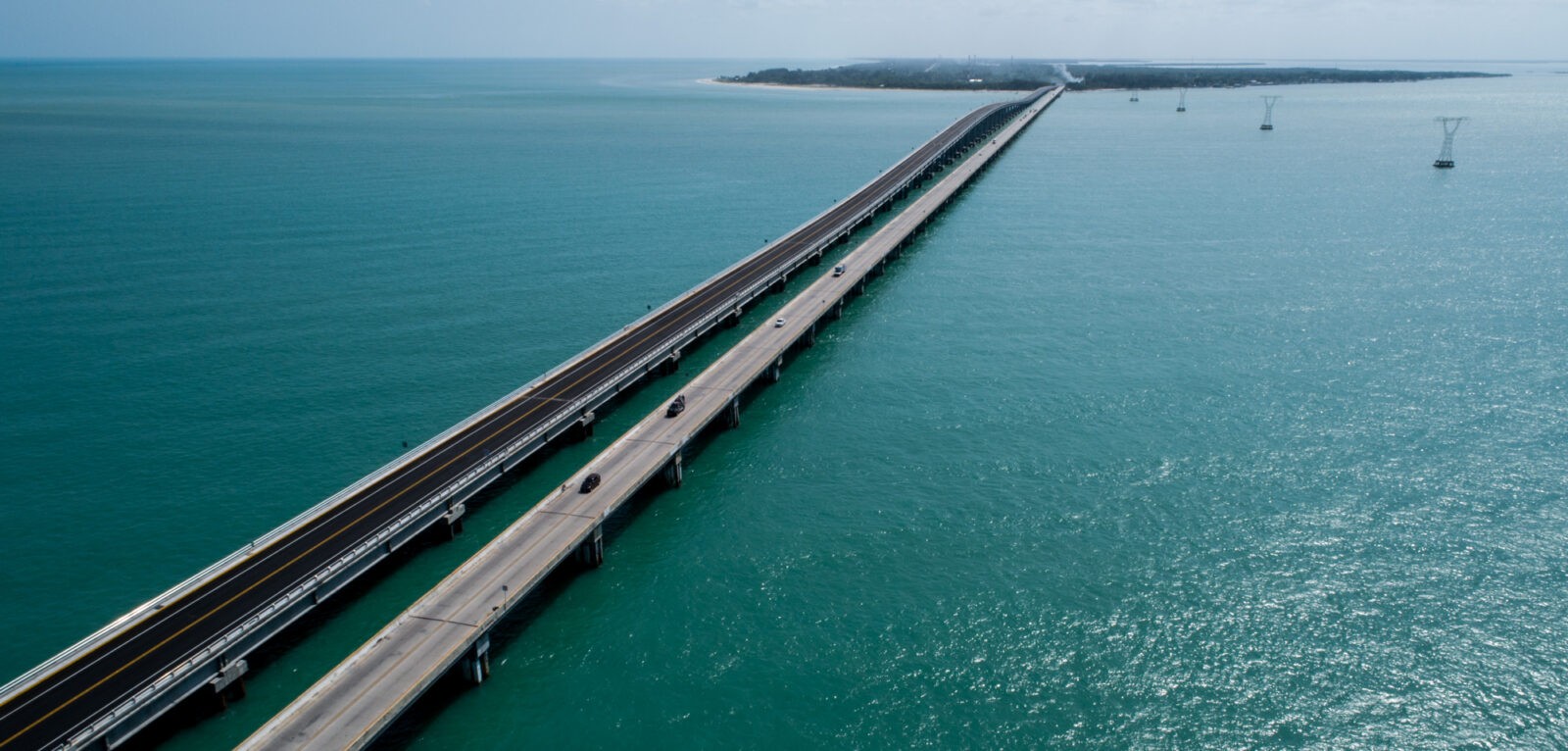 Inauguran puente sobre el mar para conectar Campeche y Carmen
