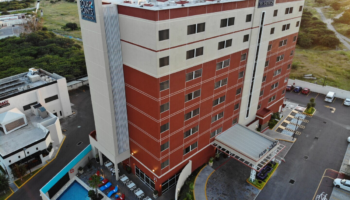 ¿Qué hoteles están abiertos en Querétaro?
