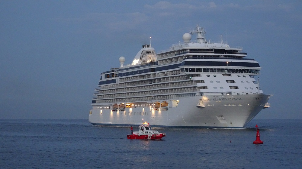 Regent Seven Seas Cruises podría reanudar actividades el 1 de julio de 2020.