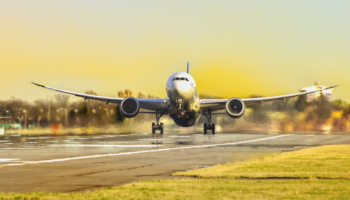 Tráfico de Aeroméxico cae 91% en abril