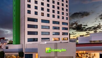 ¿Qué hoteles están abiertos en Puebla?