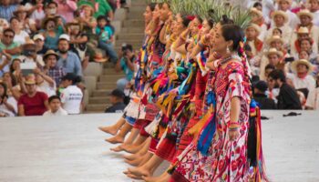 Oaxaca no descarta realizar la Guelaguetza 2021