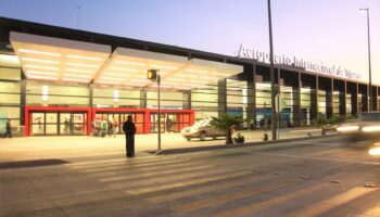 Negocian apertura de comercios en aeropuerto de Tijuana