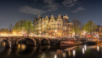 Ámsterdam aumentará impuesto turístico en 2024