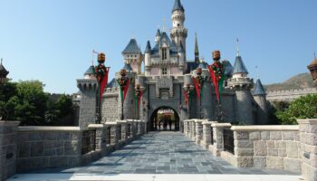 Reabre Disneyland Hong Kong tras seis meses