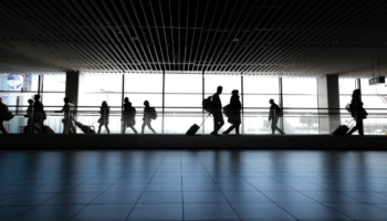 ¿Qué retos enfrentan los aeropuertos por la pandemia?