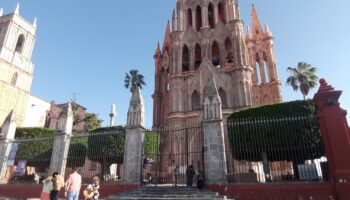 San Miguel de Allende abierto al 50%