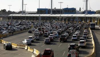 Cruces fronterizos con EU seguirán cerrados en temporada navideña