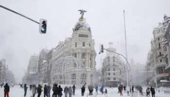 España extiende validez de prueba PCR por tormenta de nieve