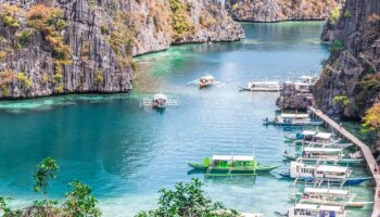 Filipinas cierra turismo de forma temporal a 20 países