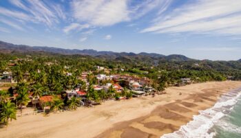 Riviera Nayarit se recupera por el turismo nacional