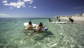 Turistas nacionales prefieren viajar a playas que a ciudades