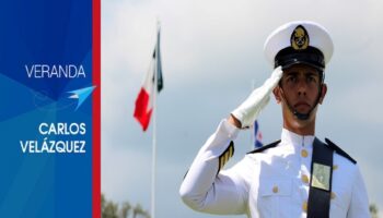Ejército y Marina, del uniforme verde a las camisas floreadas