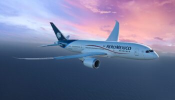 Aeroméxico inició el vuelo a Puerto Vallarta desde el AIFA