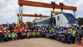Entregan primer tren para el proyecto Tren Maya